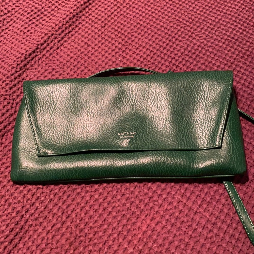 Beautiful green Matt & Nat vegan leather purse.